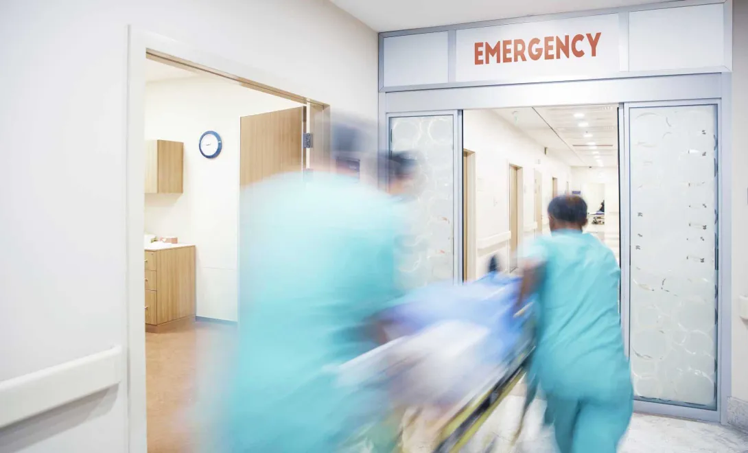 Physicians rushing into surgery Physicians rushing into surgery