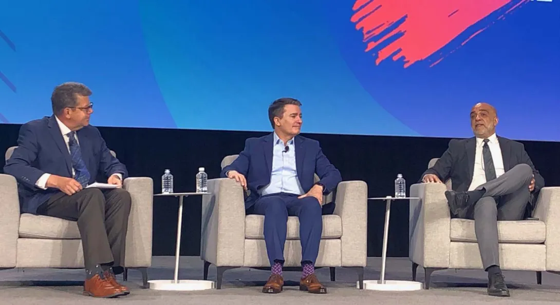 Dr. Hal Baker, HIMSS board member and moderator, AMA Executive VP and CEO John Whyte and Micky Tripathi, chief AI Implementation Officer, Mayo Clinic
